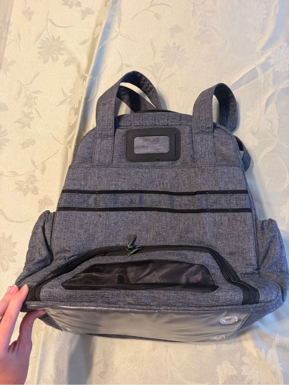 lug versatile gray